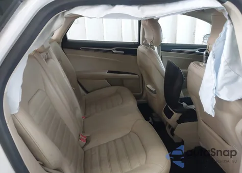 2013 Ford Fusion Hybrid Se z USA, uszkodzony, nr VIN 3FA6P0LU8DR357054